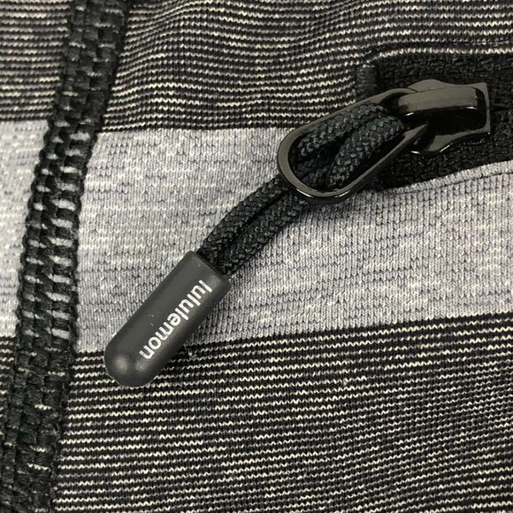 LULULEMON Athletica Women's Tracks Pant Black Ankle Zip Jogger  size 6 - Picture 7 of 11